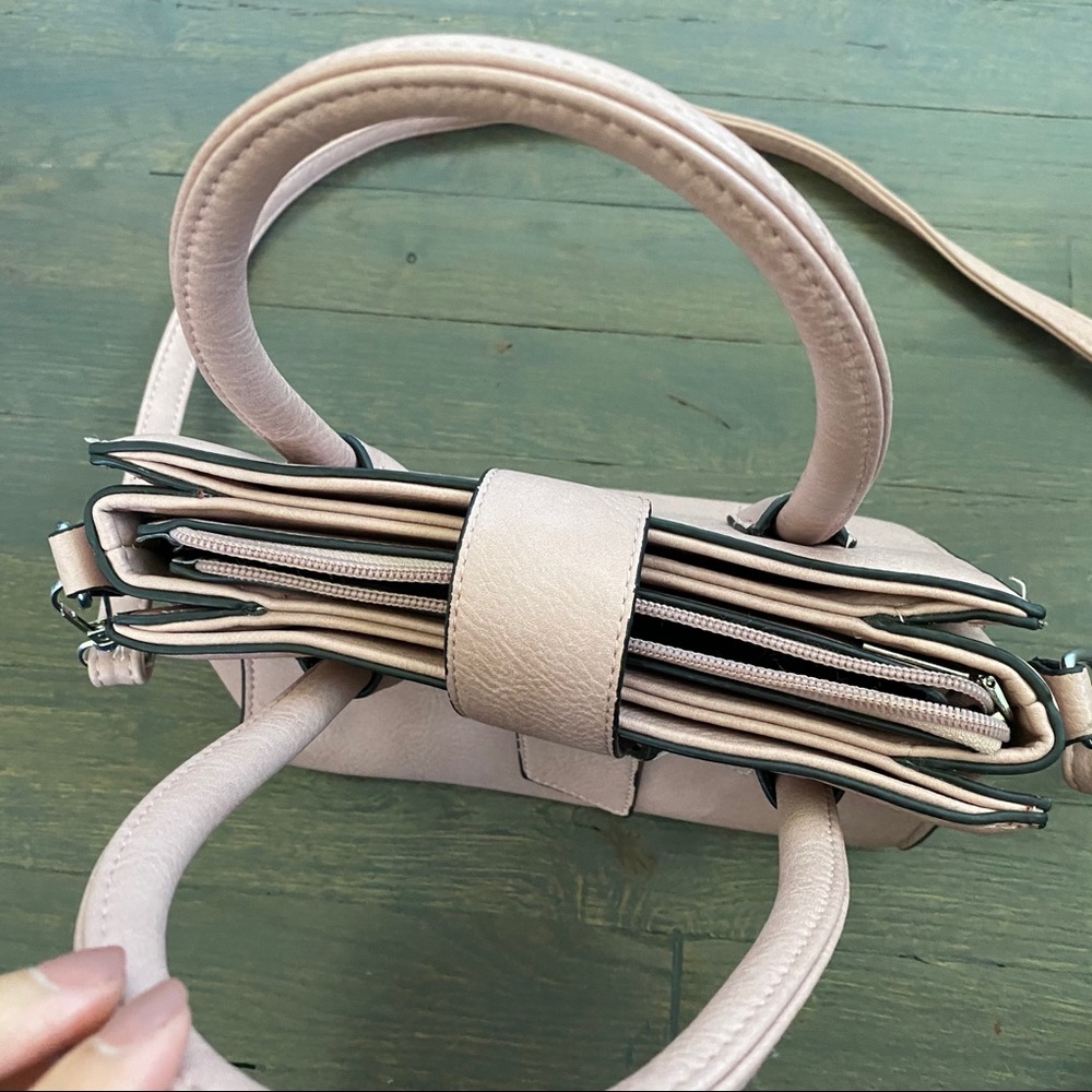 | PURSE | - Picture 3 of 7